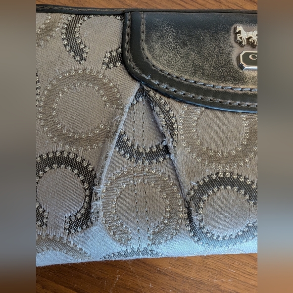 Coach Madison Zip Around Wallet - Picture 9 of 10